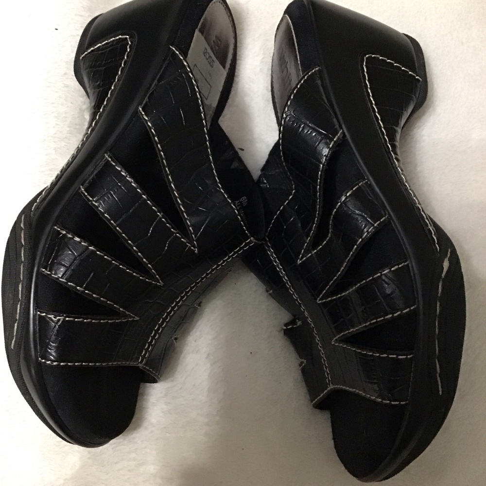 Women’s size 6 black wedge slip on shoes